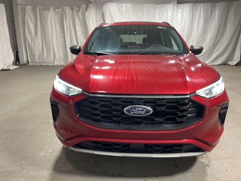 Used 2023 Ford Escape ST-Line w/ Cold Weather Package image 2