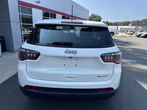 Used 2018 Jeep Compass Sport image 7