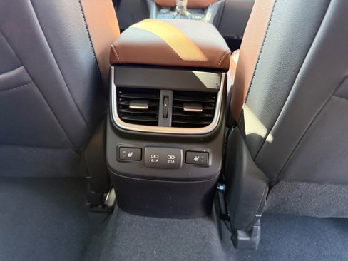 Used 2021 Subaru Outback Touring w/ Popular Package #2 image 21