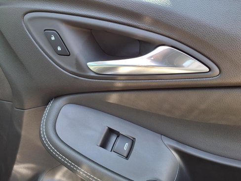 Used 2024 Buick Encore GX Avenir w/ Avenir Technology Package image 29