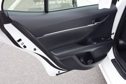 Used 2018 Toyota Camry SE image 29