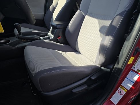 Used 2015 Toyota RAV4 XLE image 31