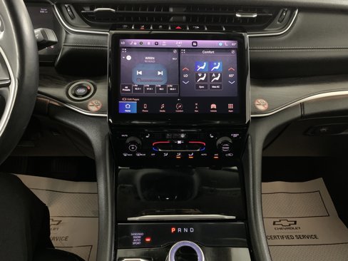 Used 2021 Jeep Grand Cherokee L Limited image 22