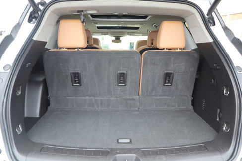 Used 2018 Buick Enclave Premium w/ Experience Buick Package image 11