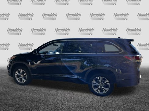 Used 2015 Toyota Highlander LE image 6