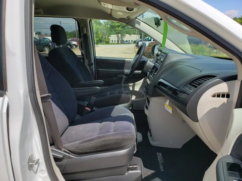 Used 2015 Dodge Grand Caravan SE w/ Quick Order Package 29E SE image 17