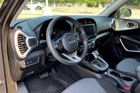 Used 2023 Kia Soul LX w/ Option Group 015 image 13