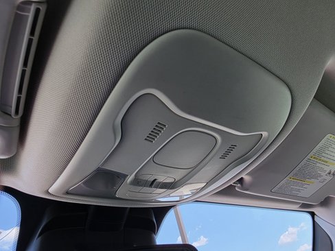 Used 2019 Jeep Renegade Latitude image 28
