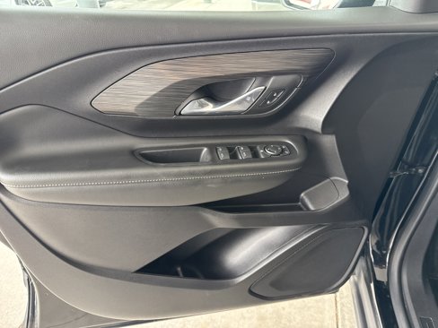 Used 2024 GMC Terrain SLE image 20