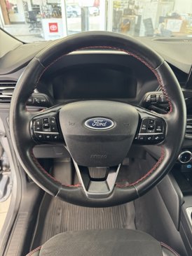 Used 2022 Ford Escape SEL w/ Technology Package image 16