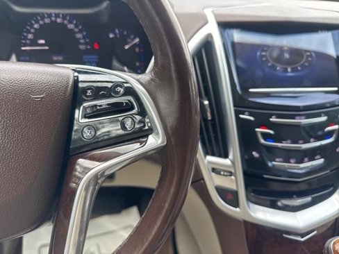 Used 2016 Cadillac SRX Luxury image 31