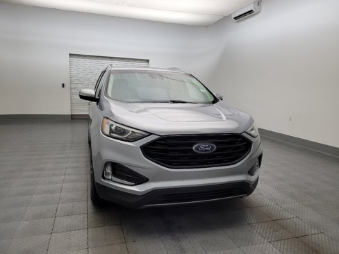 Used 2020 Ford Edge SEL image 15