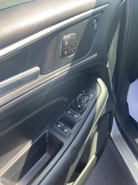 Used 2024 Ford Edge Titanium image 9