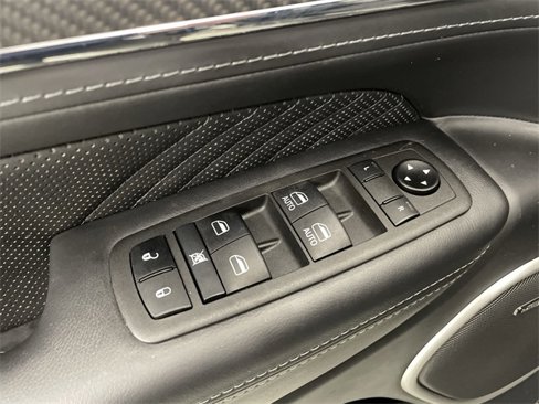 Used 2021 Jeep Grand Cherokee SRT image 24