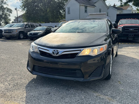 Used 2012 Toyota Camry LE image 2