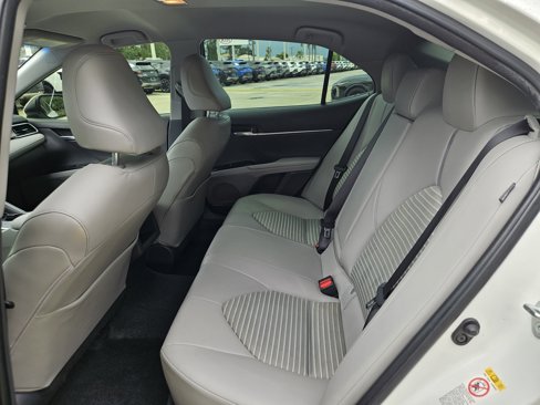 Used 2018 Toyota Camry SE image 13