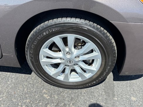 Used 2014 Nissan Altima 2.5 S w/ Sport Value Package image 13
