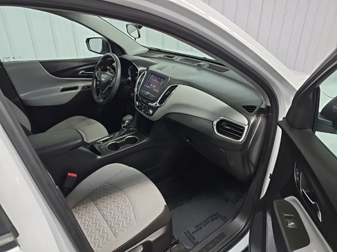 Used 2022 Chevrolet Equinox LS image 15