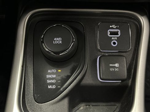 Used 2021 Jeep Compass 80th Special Edition image 22