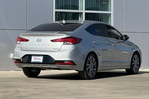 Used 2020 Hyundai Elantra Limited w/ Ultimate Package 03 image 4