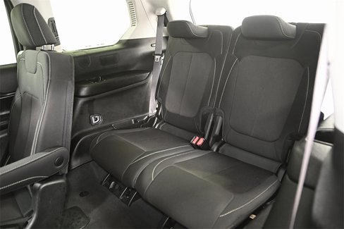 Used 2023 Jeep Grand Cherokee L Laredo image 21