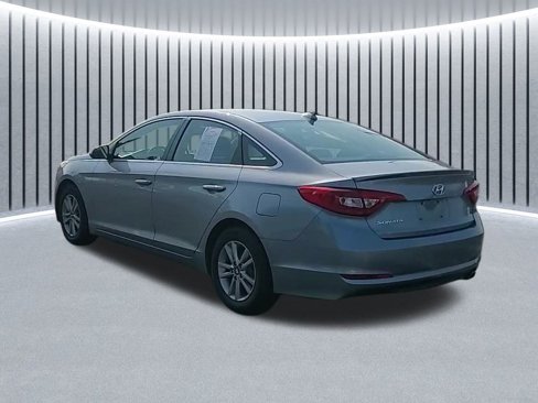 Used 2016 Hyundai Sonata SE image 7