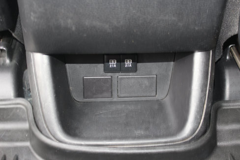 Used 2019 Toyota Highlander LE image 39
