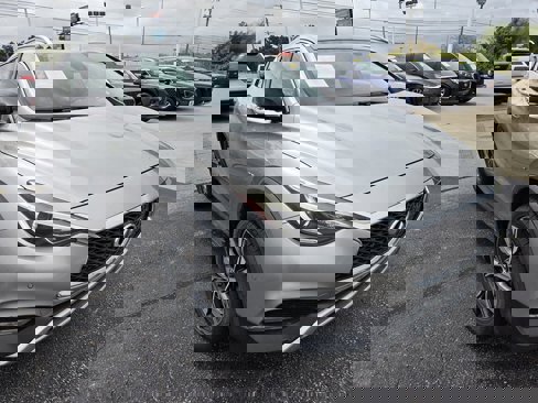 Used 2018 INFINITI QX30 Premium w/ Navigation Package image 1