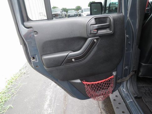 Used 2017 Jeep Wrangler Unlimited Rubicon image 24