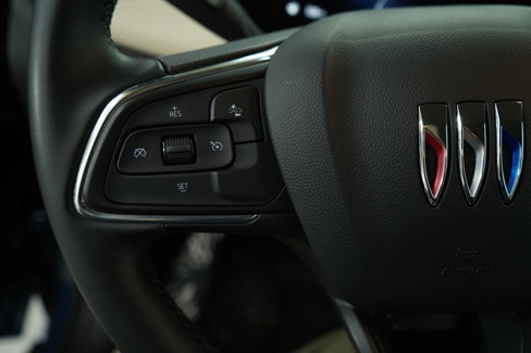 Used 2024 Buick Encore GX Sport Touring image 23