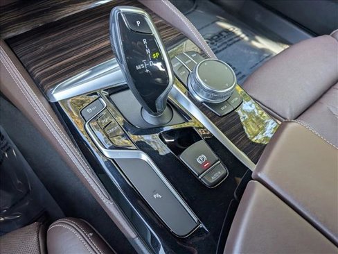 Used 2019 BMW 530i xDrive w/ M Sport Package image 13
