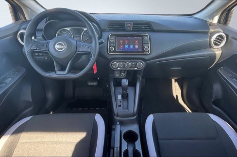 Used 2025 Nissan Versa S w/ Trunk Package image 13