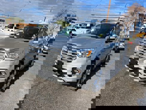 Used 2018 Ford Escape SE w/ SE Sync 3 Package image 11