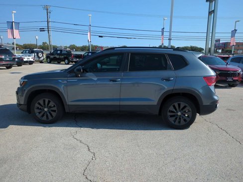 Used 2022 Volkswagen Taos S image 5