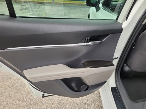 Used 2023 Toyota Camry LE image 14