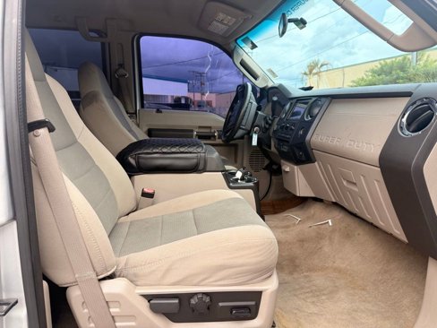 Used 2008 Ford F350 Lariat image 11