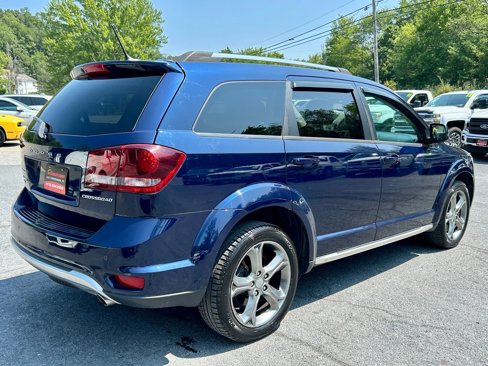 Used 2017 Dodge Journey Crossroad w/ Popular Equipment Group image 8