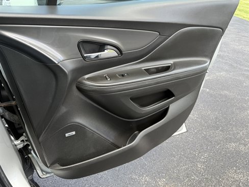 Used 2017 Buick Encore Preferred image 43