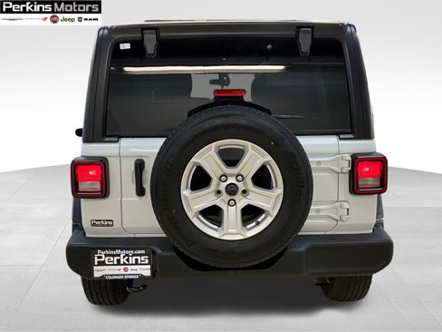 Certified 2023 Jeep Wrangler Sport S image 5