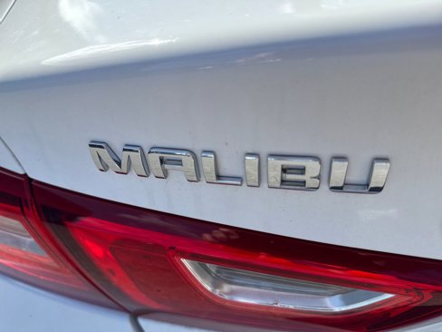 Used 2024 Chevrolet Malibu LT image 28