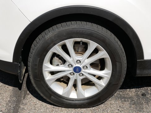 Used 2018 Ford Escape SEL w/ Ford Safe & Smart Package image 4