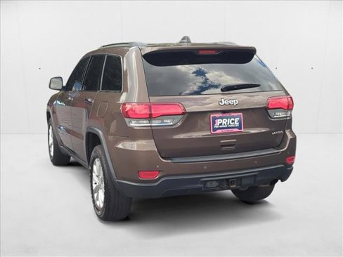 Used 2021 Jeep Grand Cherokee Laredo image 7