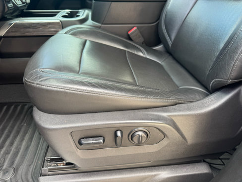 Used 2019 Chevrolet Silverado 1500 LTZ w/ LTZ Plus Package image 12
