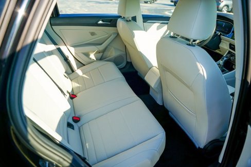 Certified 2023 Volkswagen Jetta SE image 29