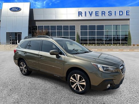 Used 2018 Subaru Outback 2.5i Limited image 2