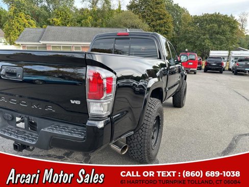 Used 2021 Toyota Tacoma TRD Sport image 11