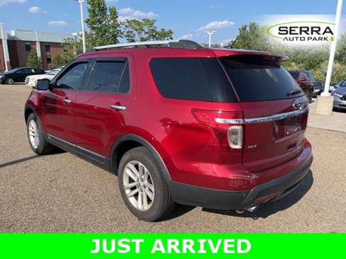 Used 2015 Ford Explorer XLT w/ Equipment Group 202A image 4