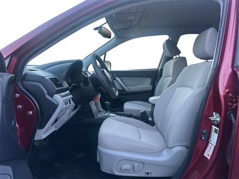 Used 2015 Subaru Forester 2.5i Premium w/ All-Weather Package image 9