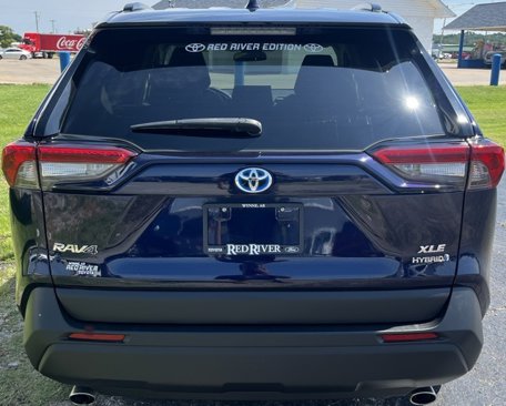 Used 2022 Toyota RAV4 XLE image 7