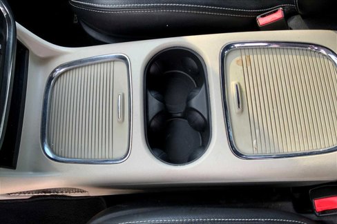 Used 2017 Dodge Grand Caravan SXT image 14